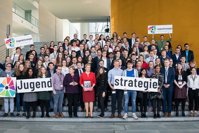 Bundesjugendministerin Dr. Franziska Giffey und Bundeskanzlerin Dr. Angela Merkel stellen die Jugendstrategie der Bundesregierung vor @Bundesregierung Stefan Kugler